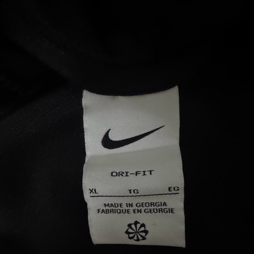 Nike black F.C. hoodie Dri-Fit Size Boys XL - Picture 3 of 3